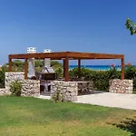 Сasa de vacaciones Belvedere Beachfront *