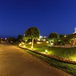 Belvedere Beachfront *