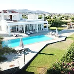 Belvedere Beachfront * Afantou