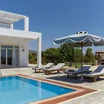 Belvedere Beachfront Case de vacanță