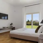 Case de vacanță Belvedere Beachfront