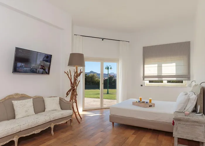 Belvedere Beachfront Tatil Evi